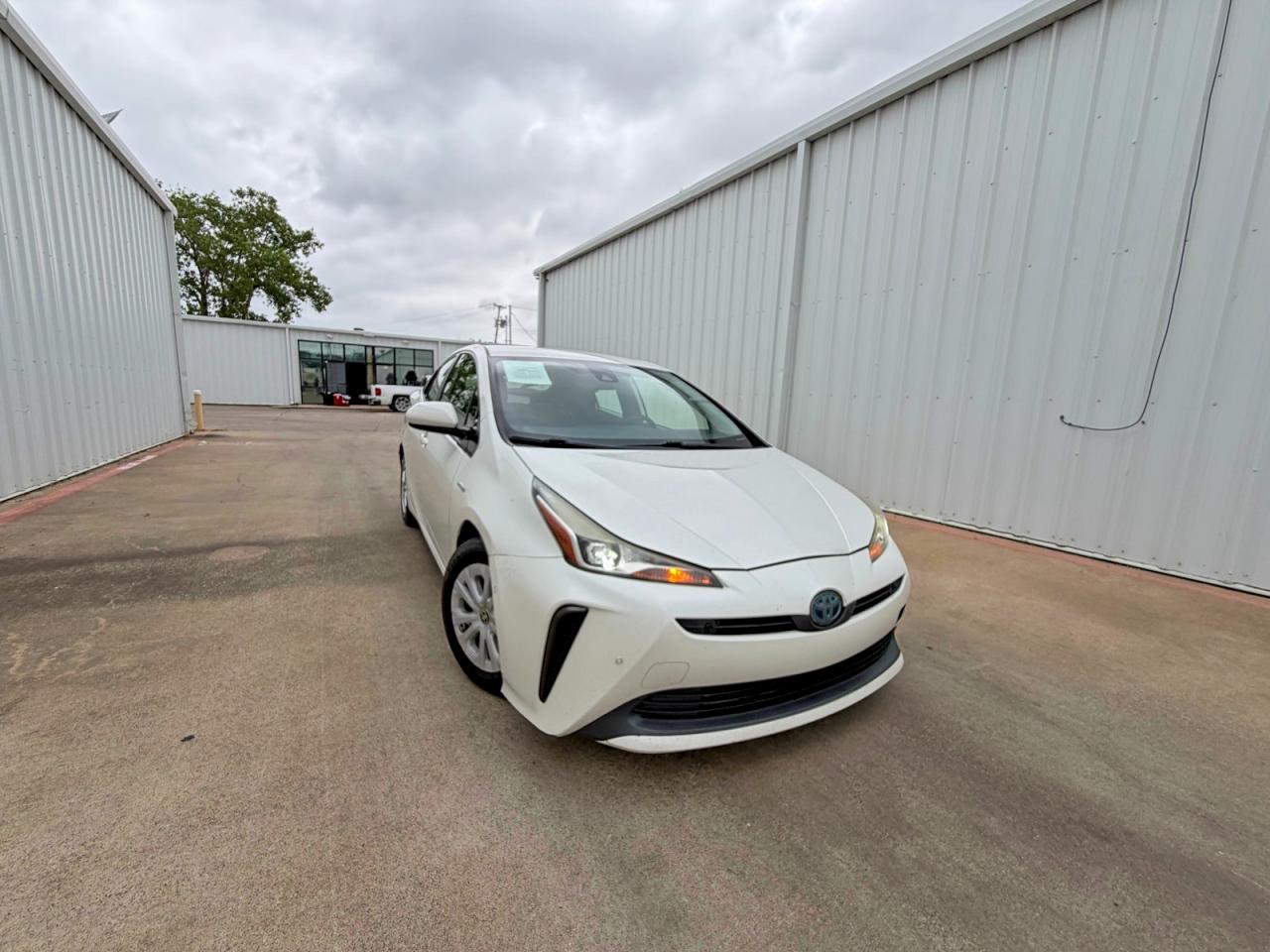 TOYOTA PRIUS 2019