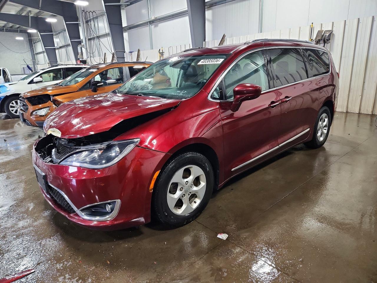 CHRYSLER PACIFICA 2017