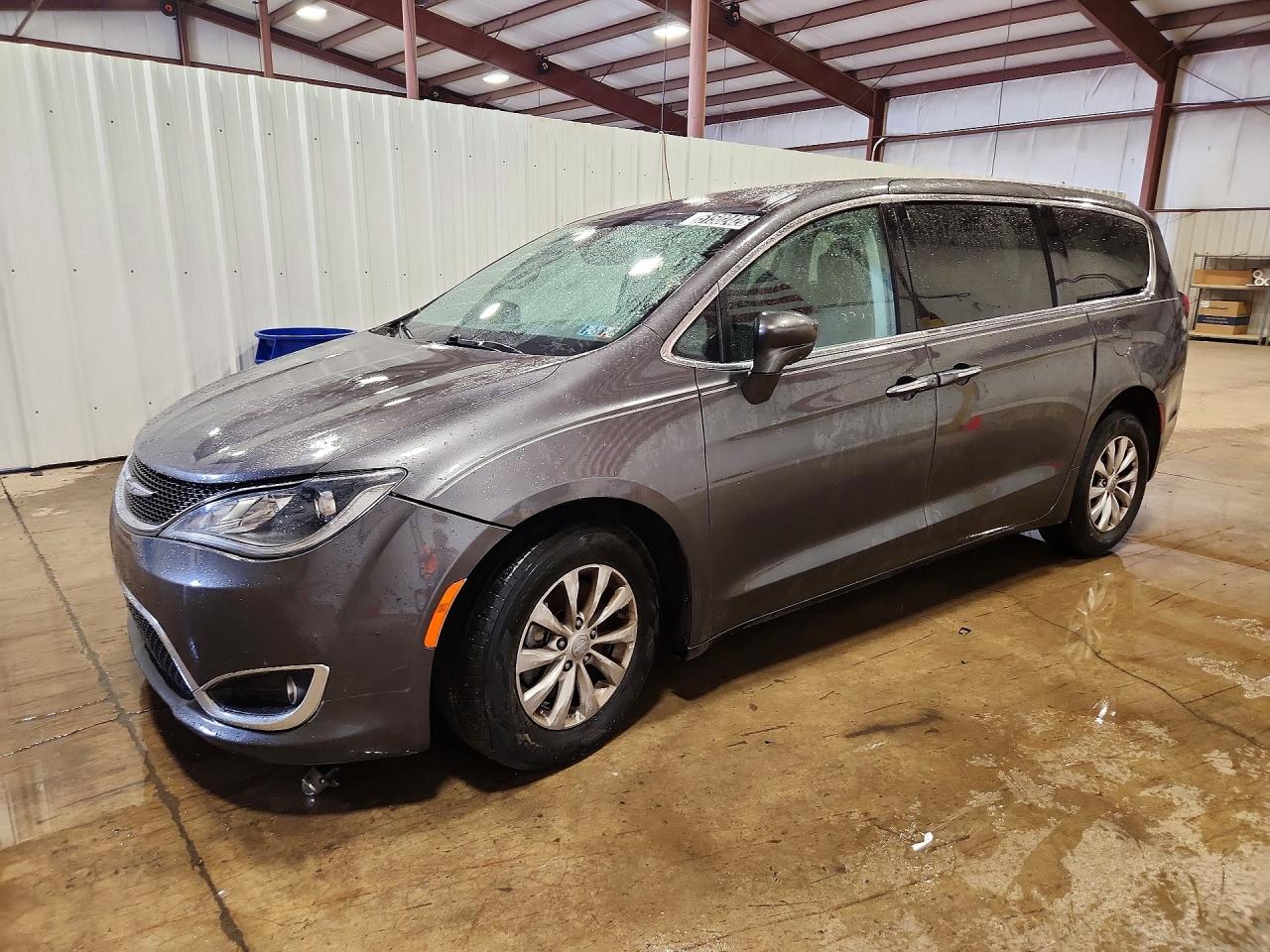CHRYSLER PACIFICA 2018