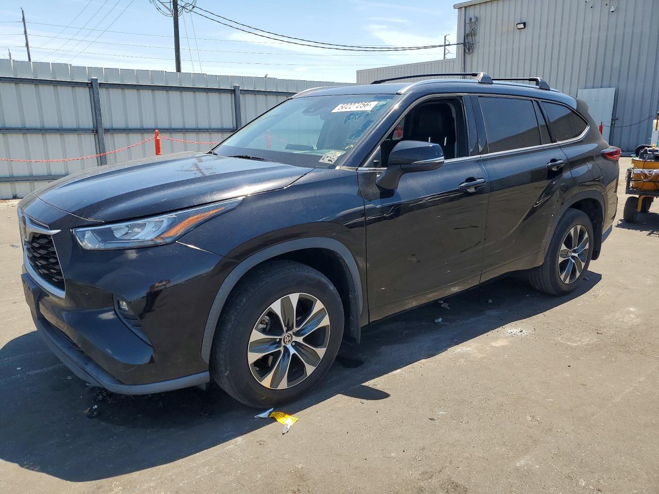TOYOTA HIGHLANDER 2020