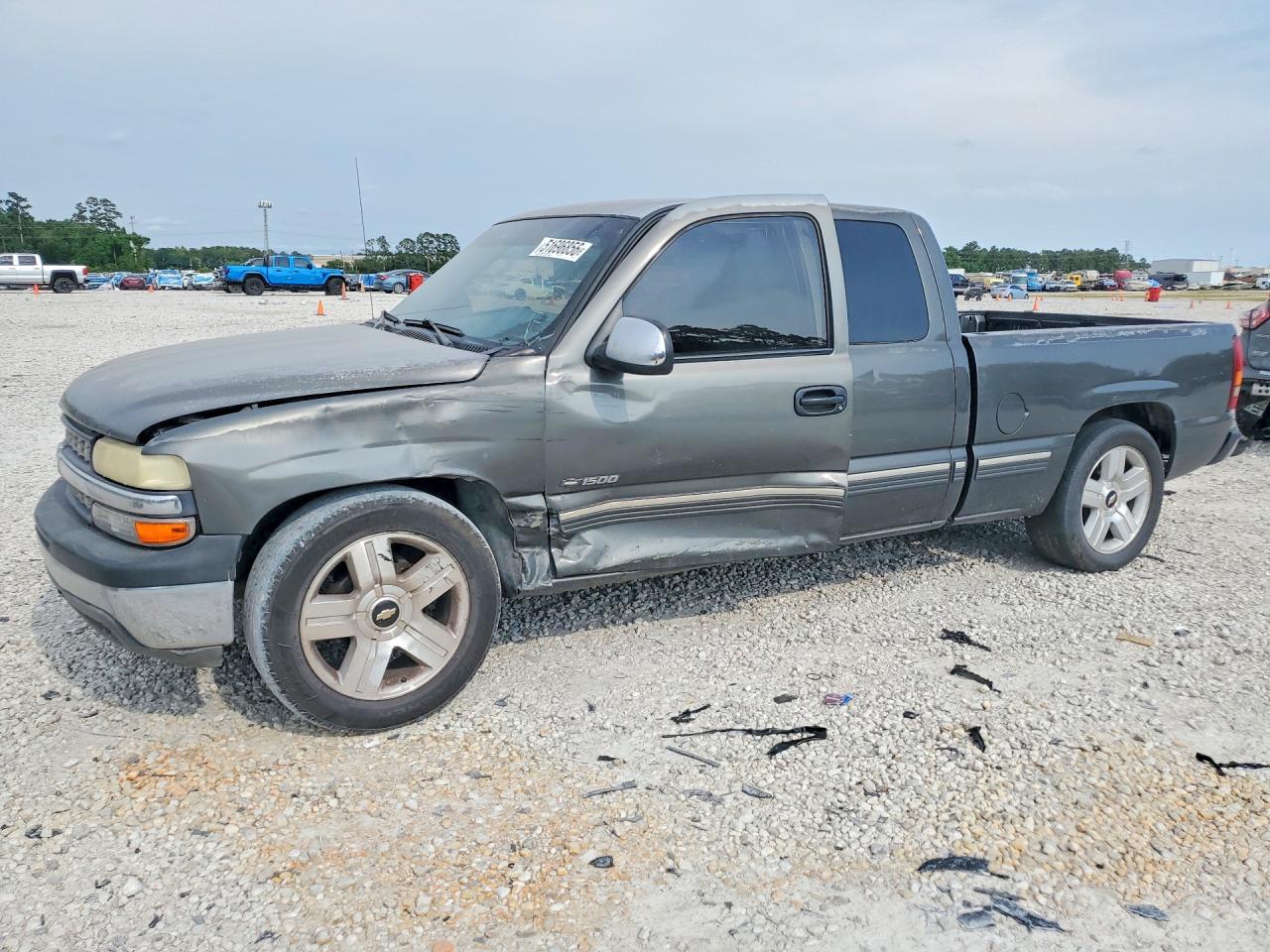 CHEVROLET SILVERADO 2001