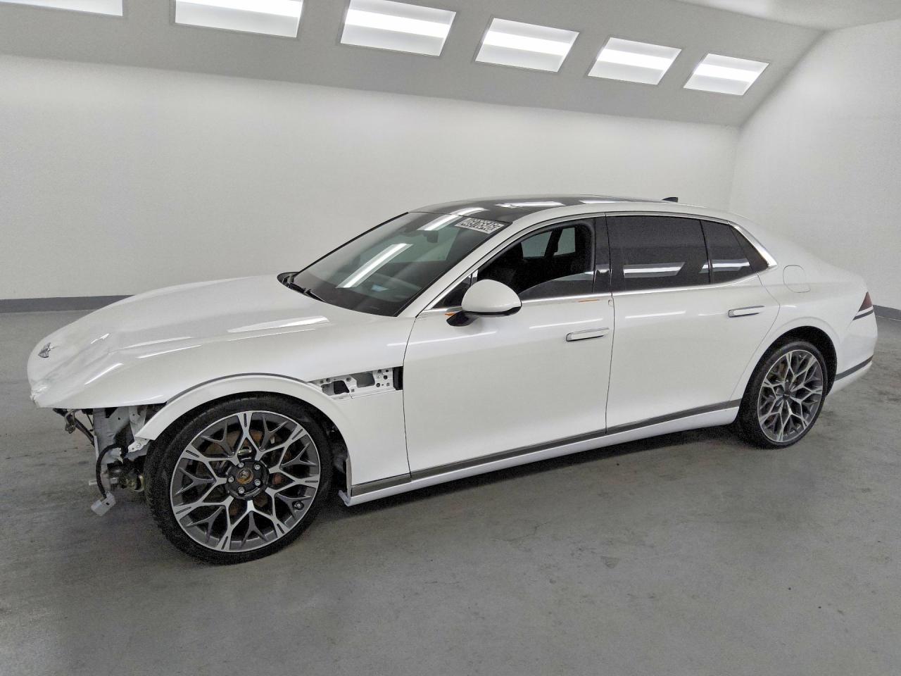 GENESIS G90 2025
