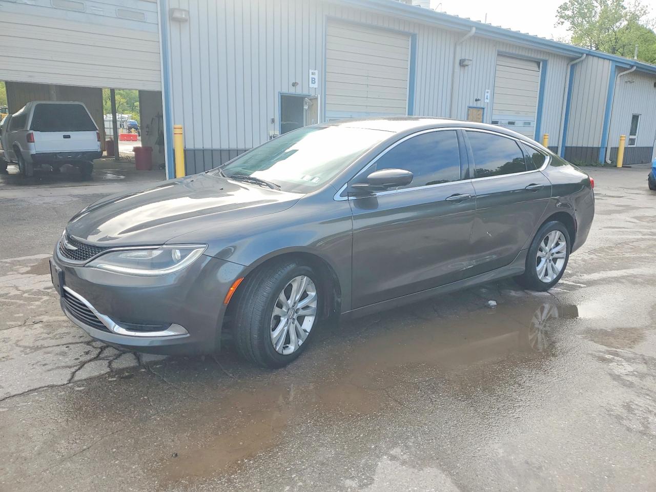 CHRYSLER 200 2015