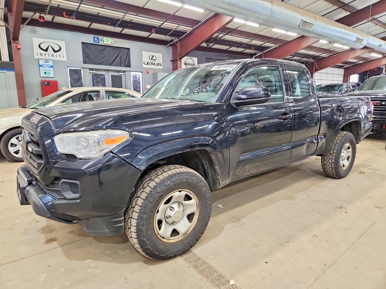 TOYOTA TACOMA 2018