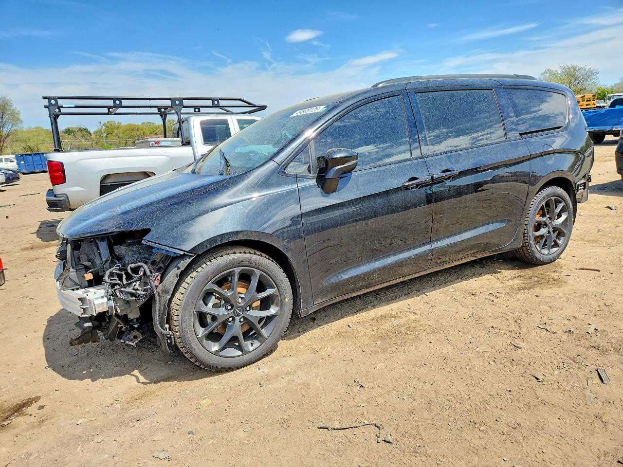 CHRYSLER PACIFICA 2023