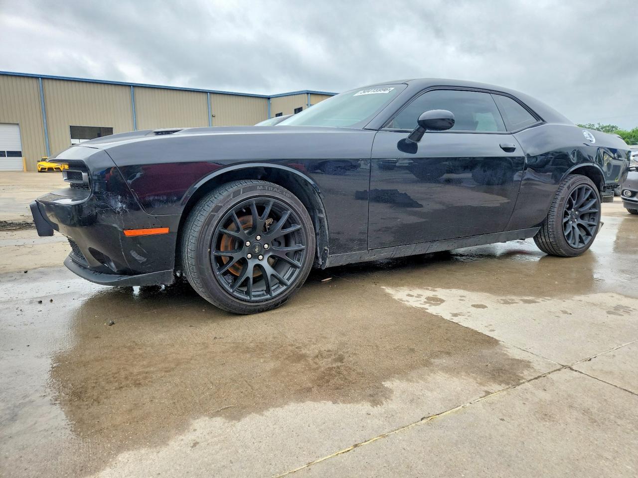 DODGE CHALLENGER 2016