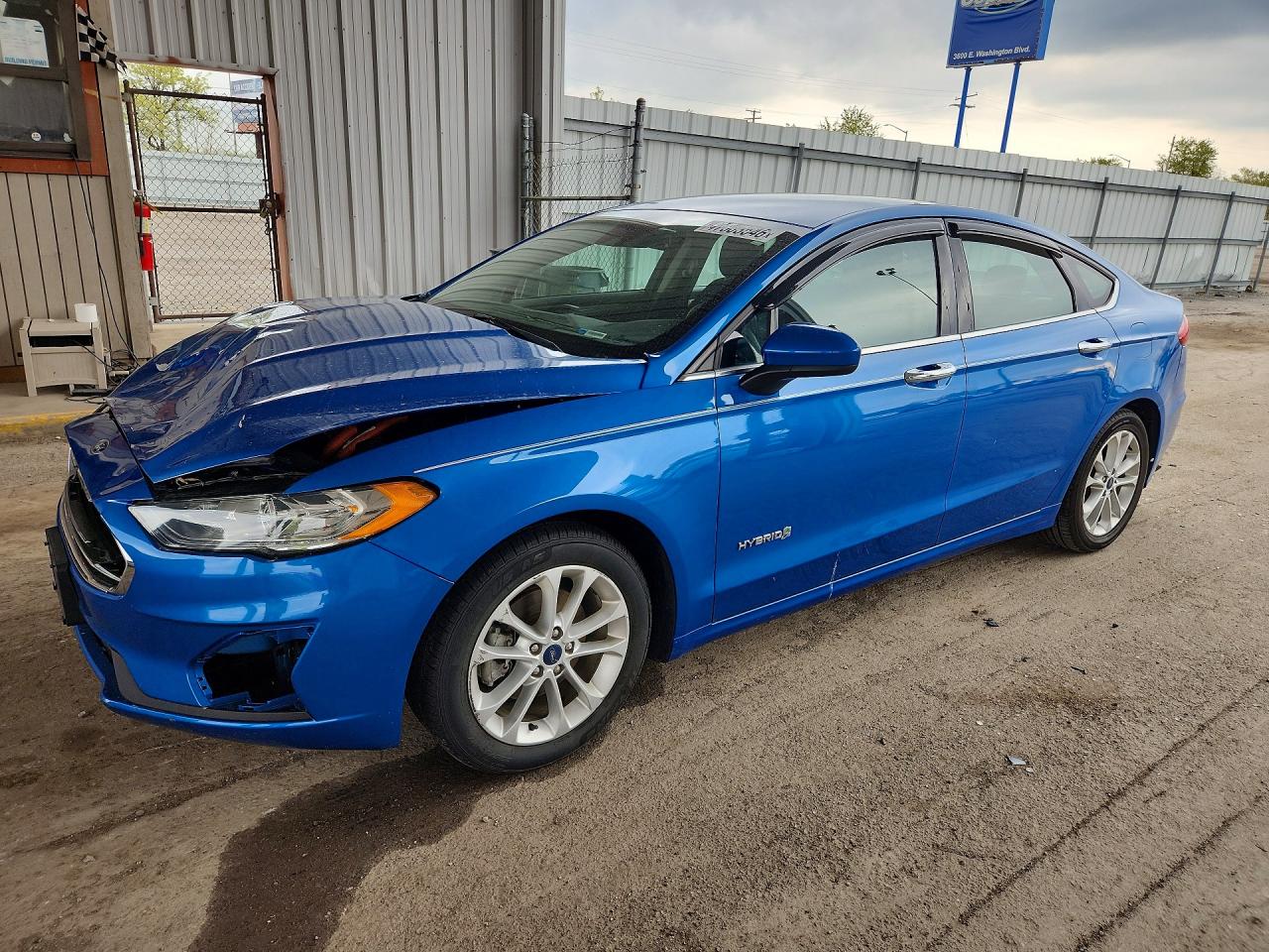 FORD FUSION 2019