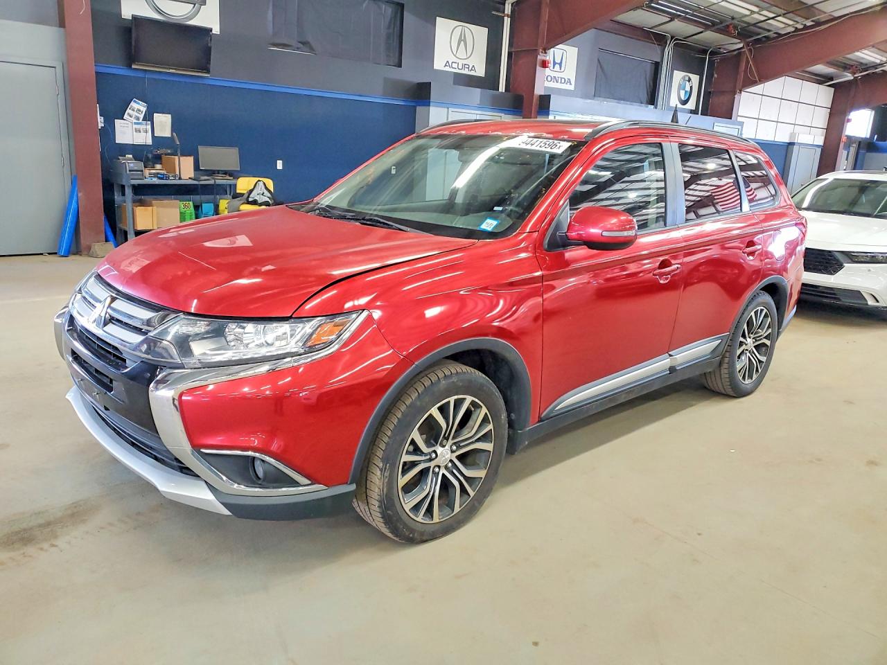 MITSUBISHI OUTLANDER 2016