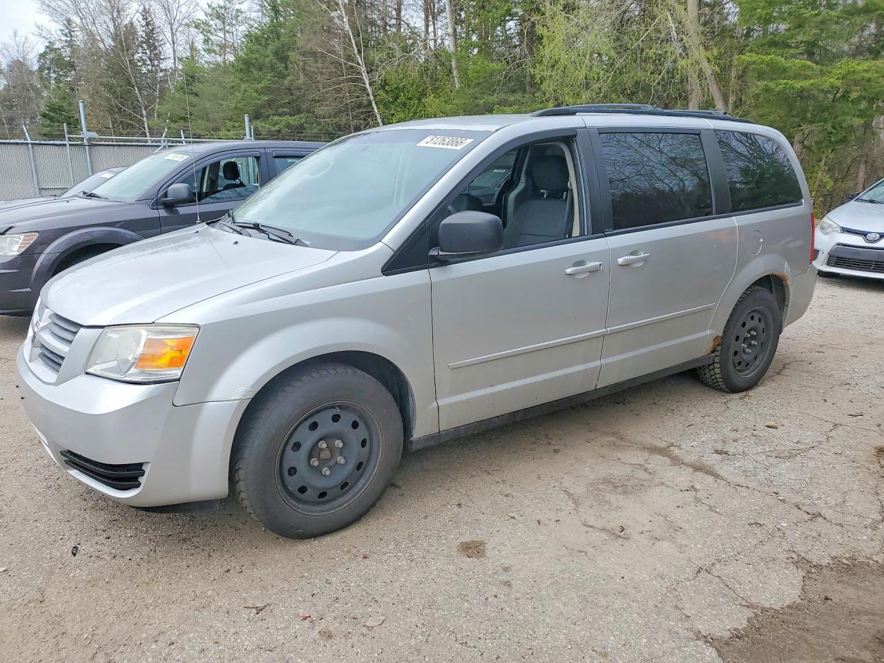 DODGE GRAND CARAVAN 2010