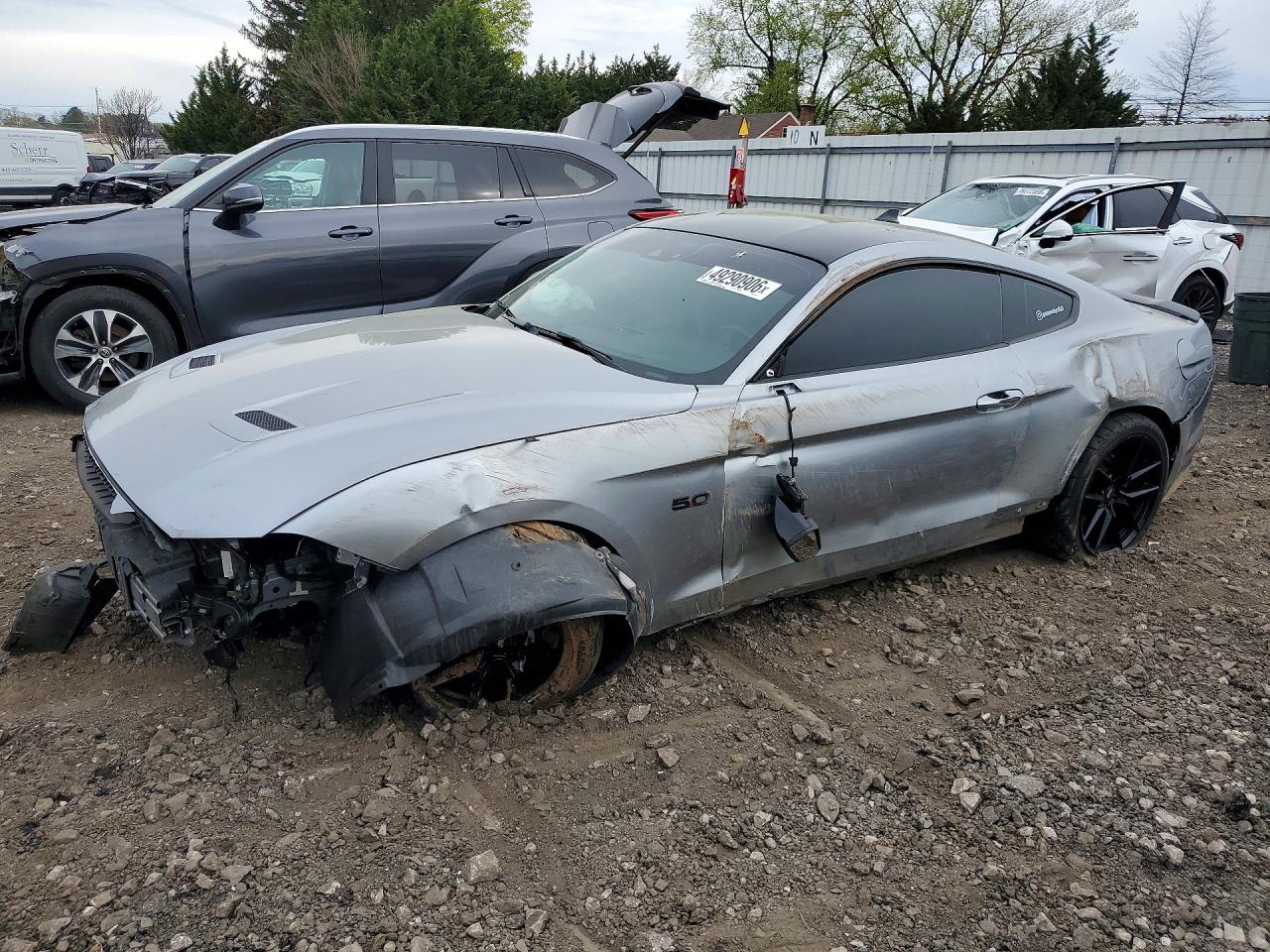 FORD MUSTANG 2021