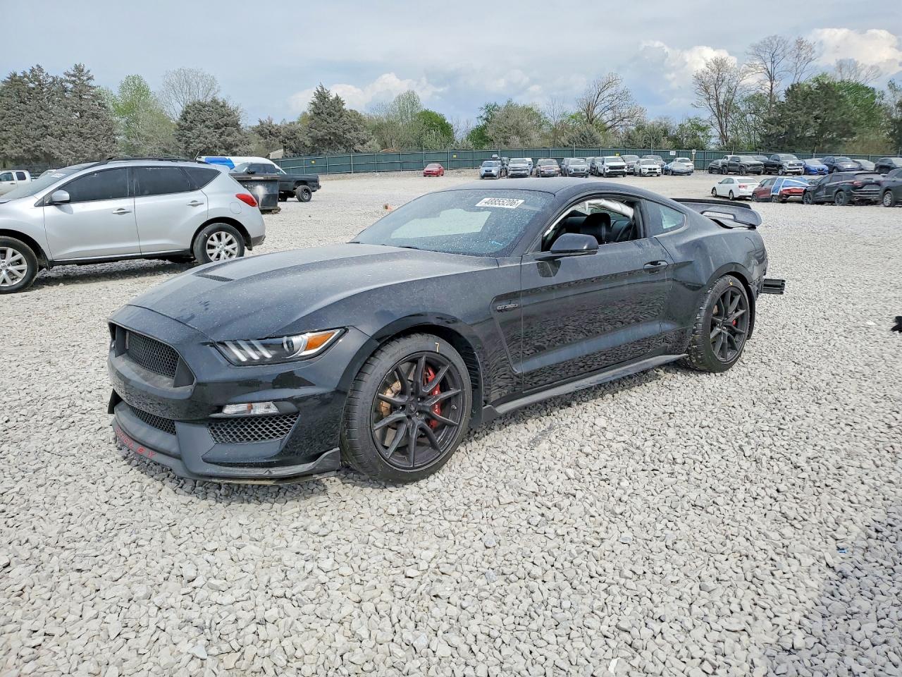 FORD MUSTANG 2019