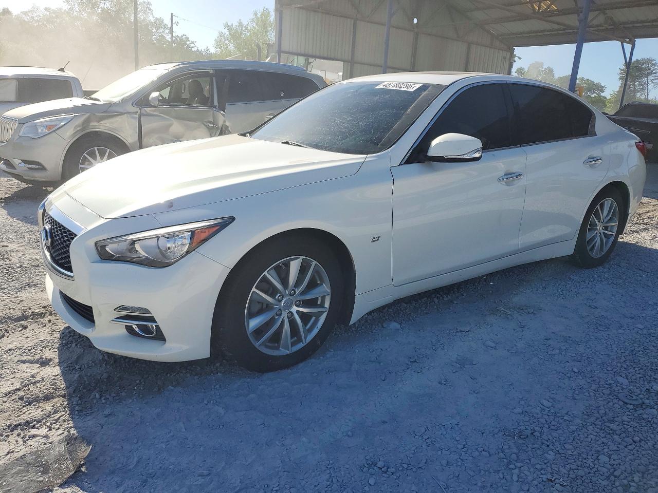 INFINITI Q50 2015