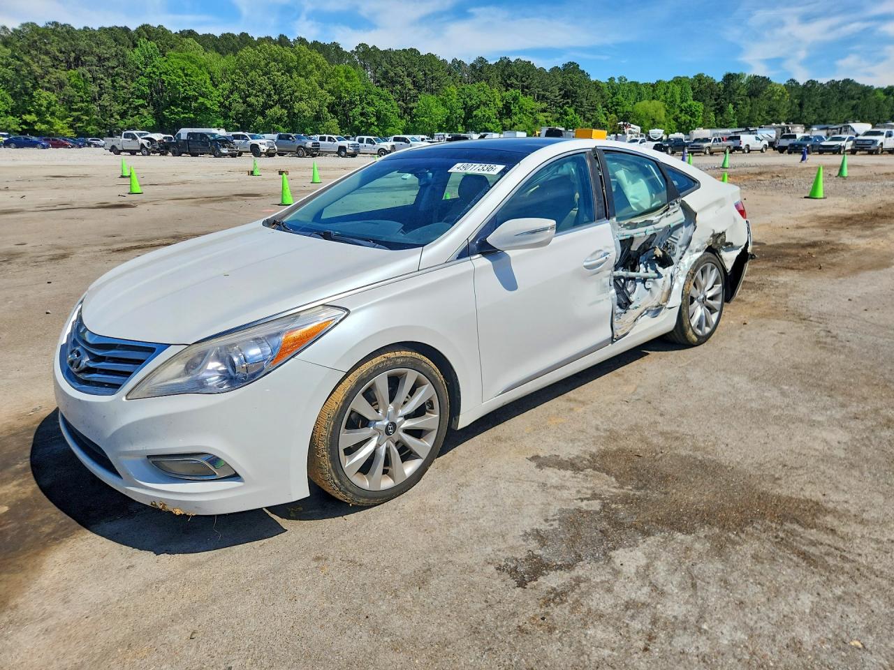 HYUNDAI AZERA 2013