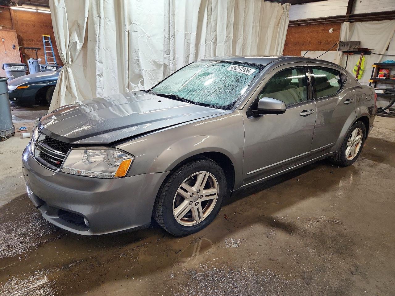 DODGE AVENGER 2013