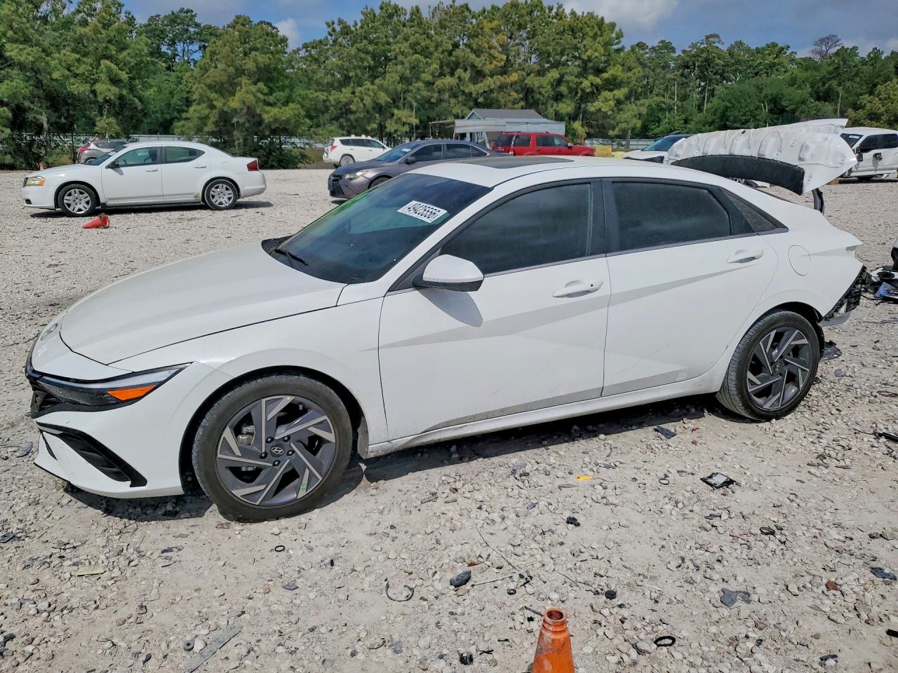 HYUNDAI ELANTRA 2025