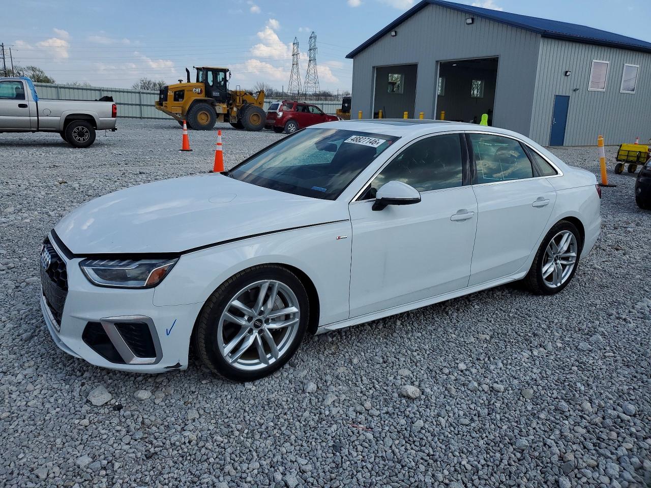 AUDI A4 2022