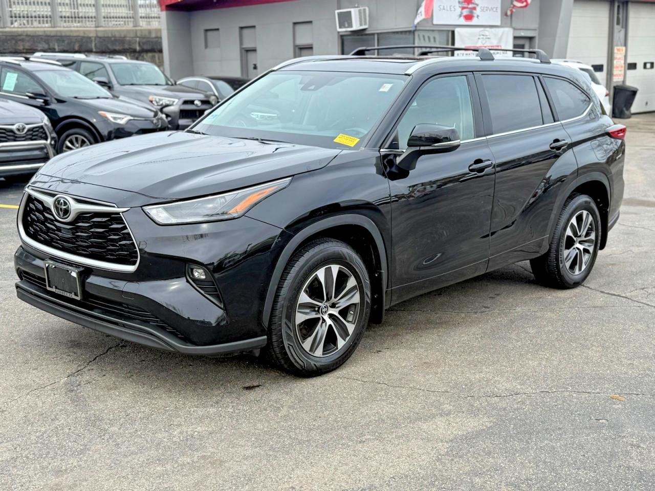TOYOTA HIGHLANDER 2023
