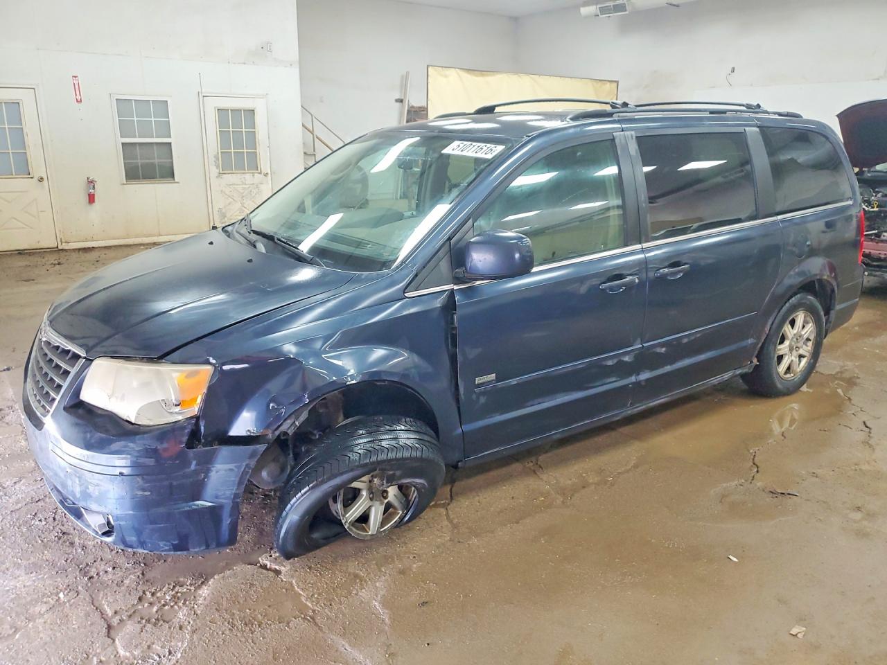 CHRYSLER TOWN & COUNTRY 2008
