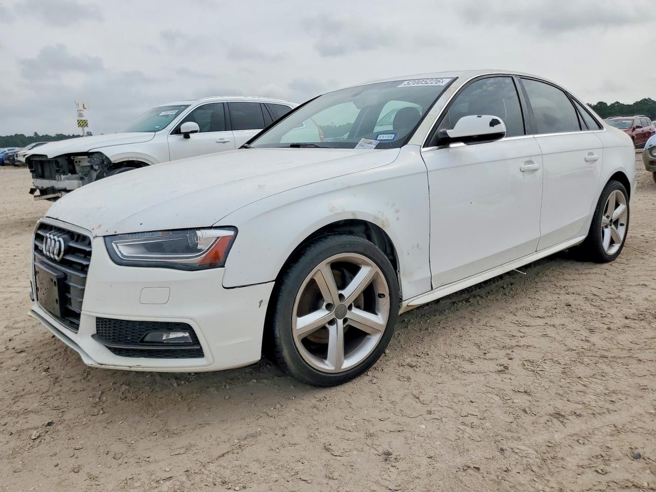 AUDI A4 2015
