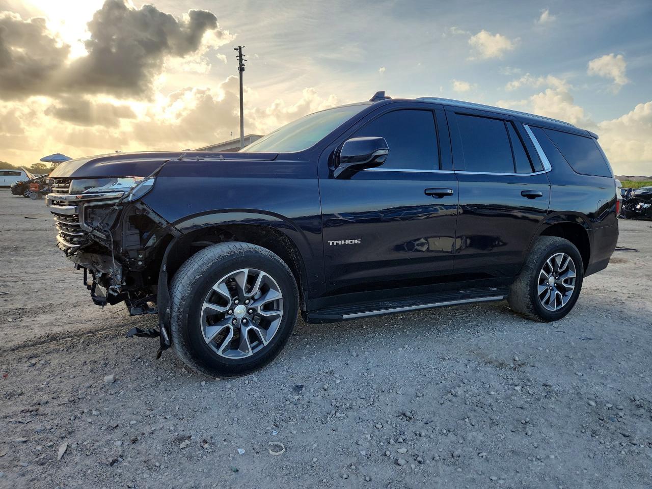 CHEVROLET TAHOE 2022