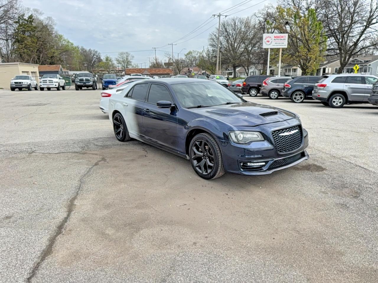 CHRYSLER 300 2023