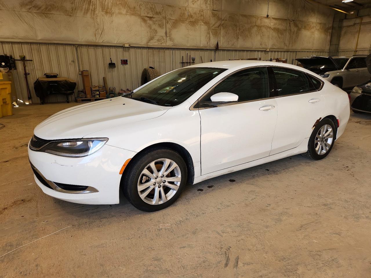 CHRYSLER 200 2015
