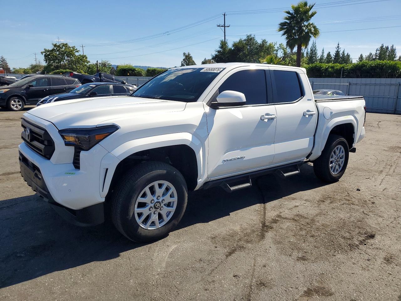 TOYOTA TACOMA 2024