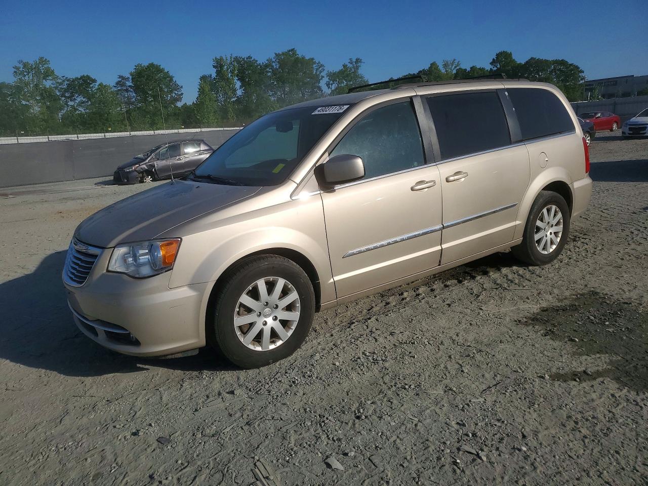 CHRYSLER TOWN & COUNTRY 2016