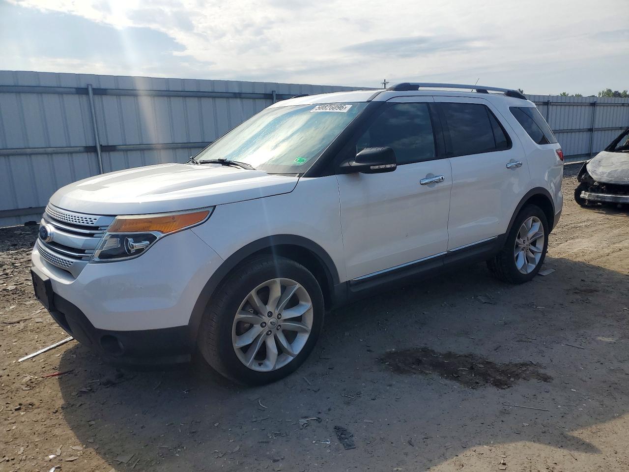 FORD EXPLORER 2015