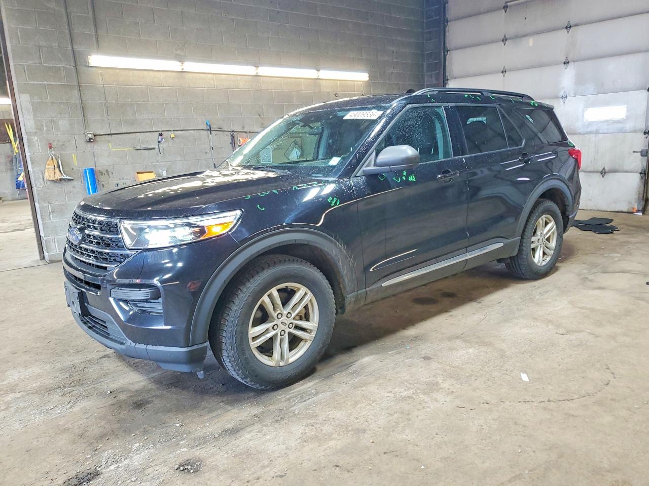 FORD EXPLORER 2021