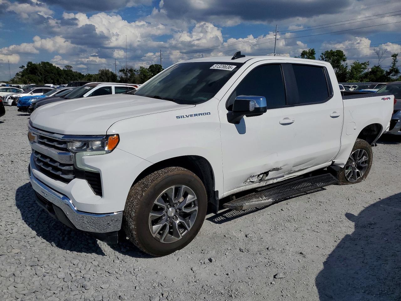 CHEVROLET SILVERADO 2024