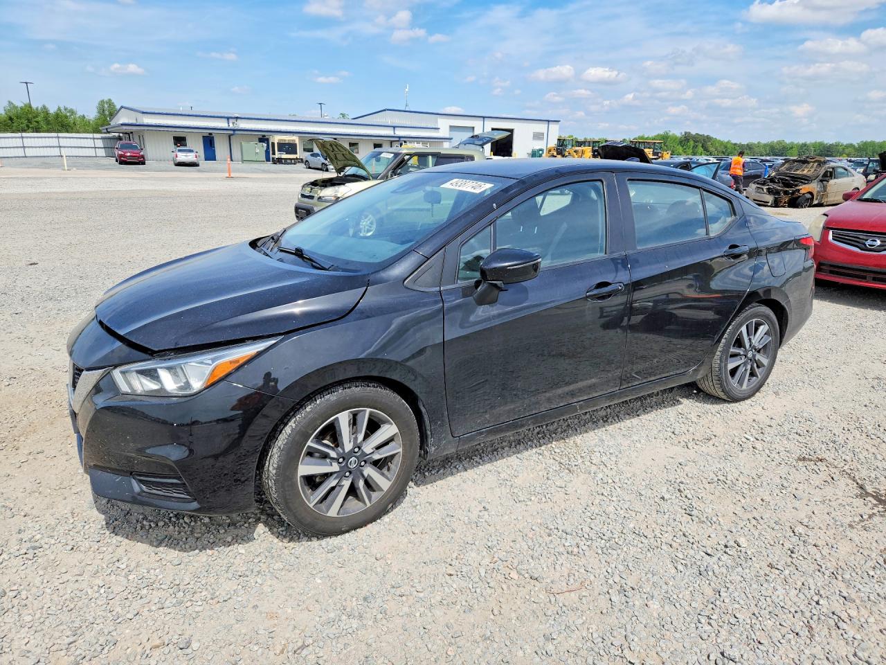 NISSAN VERSA 2021