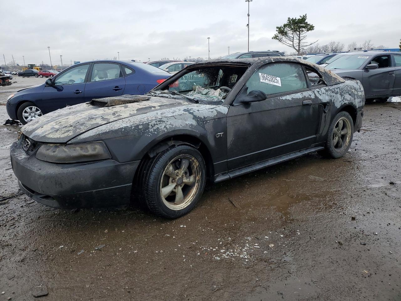 FORD MUSTANG 2001