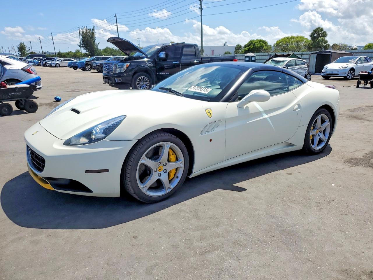 FERRARI CALIFORNIA 2011