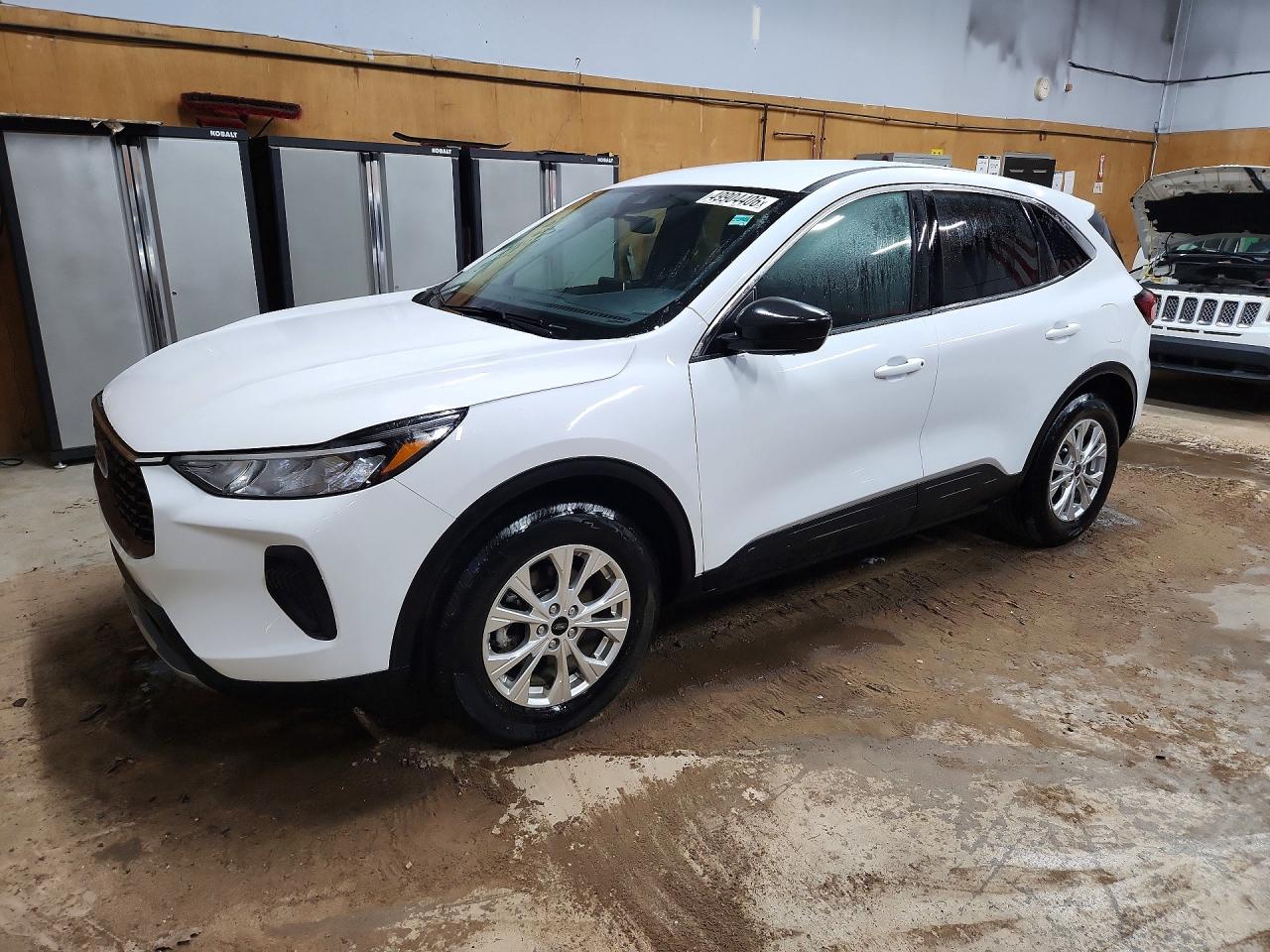 FORD ESCAPE 2023
