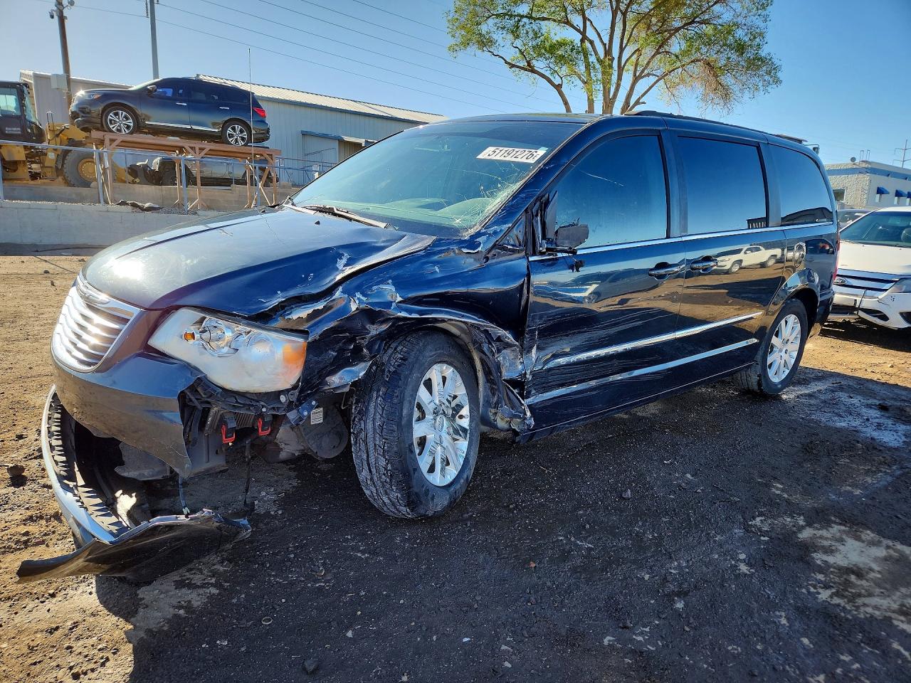 CHRYSLER TOWN & COUNTRY 2013