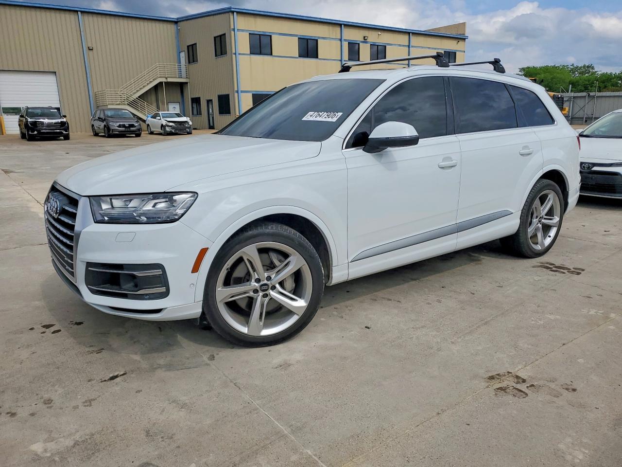 AUDI Q7 2019