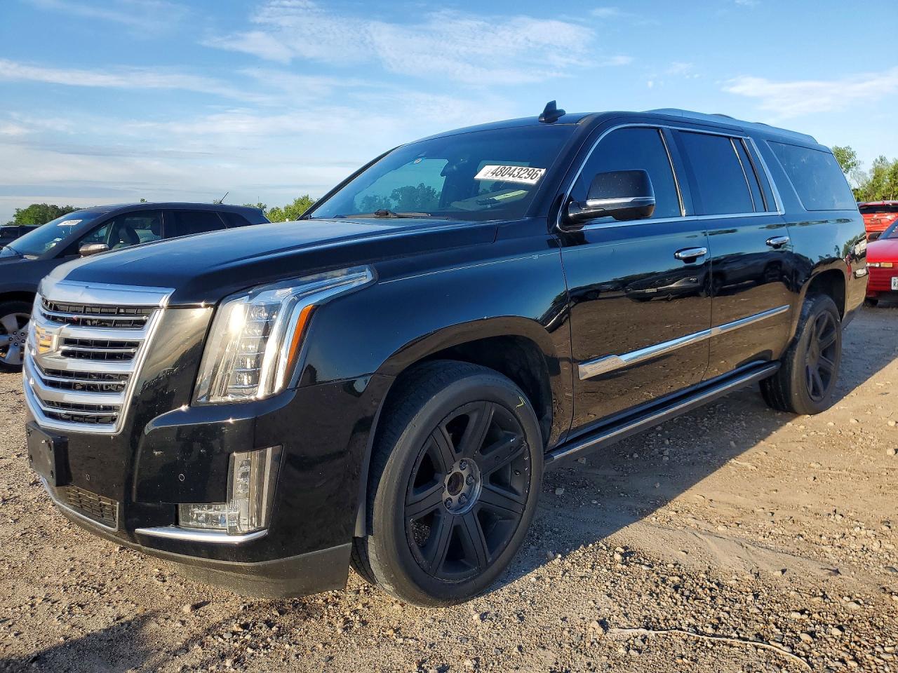 CADILLAC ESCALADE 2016