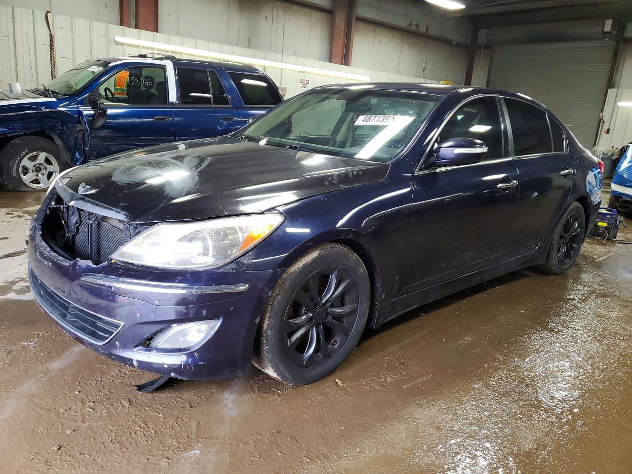 HYUNDAI GENESIS 2012