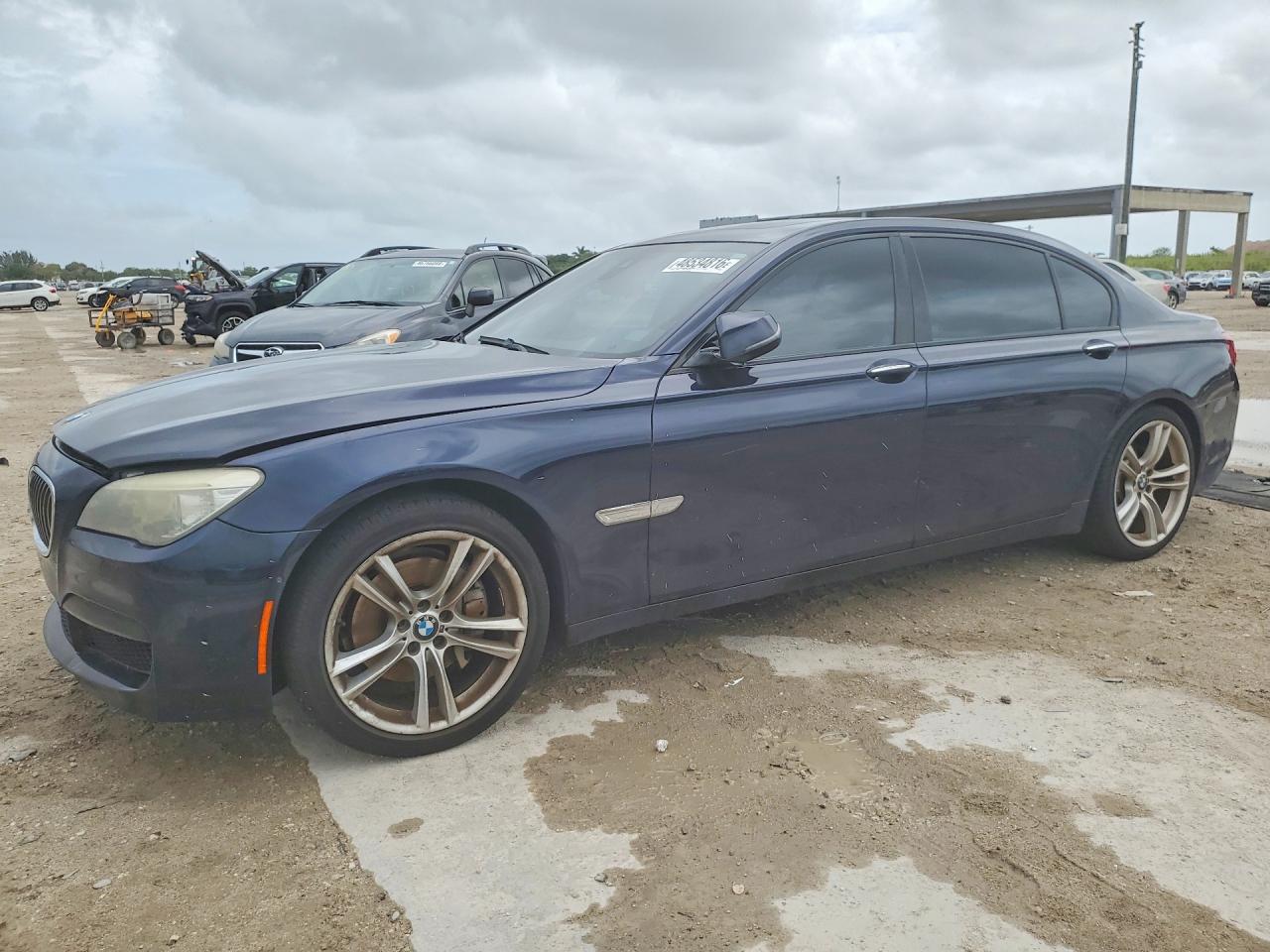 BMW 740 2013