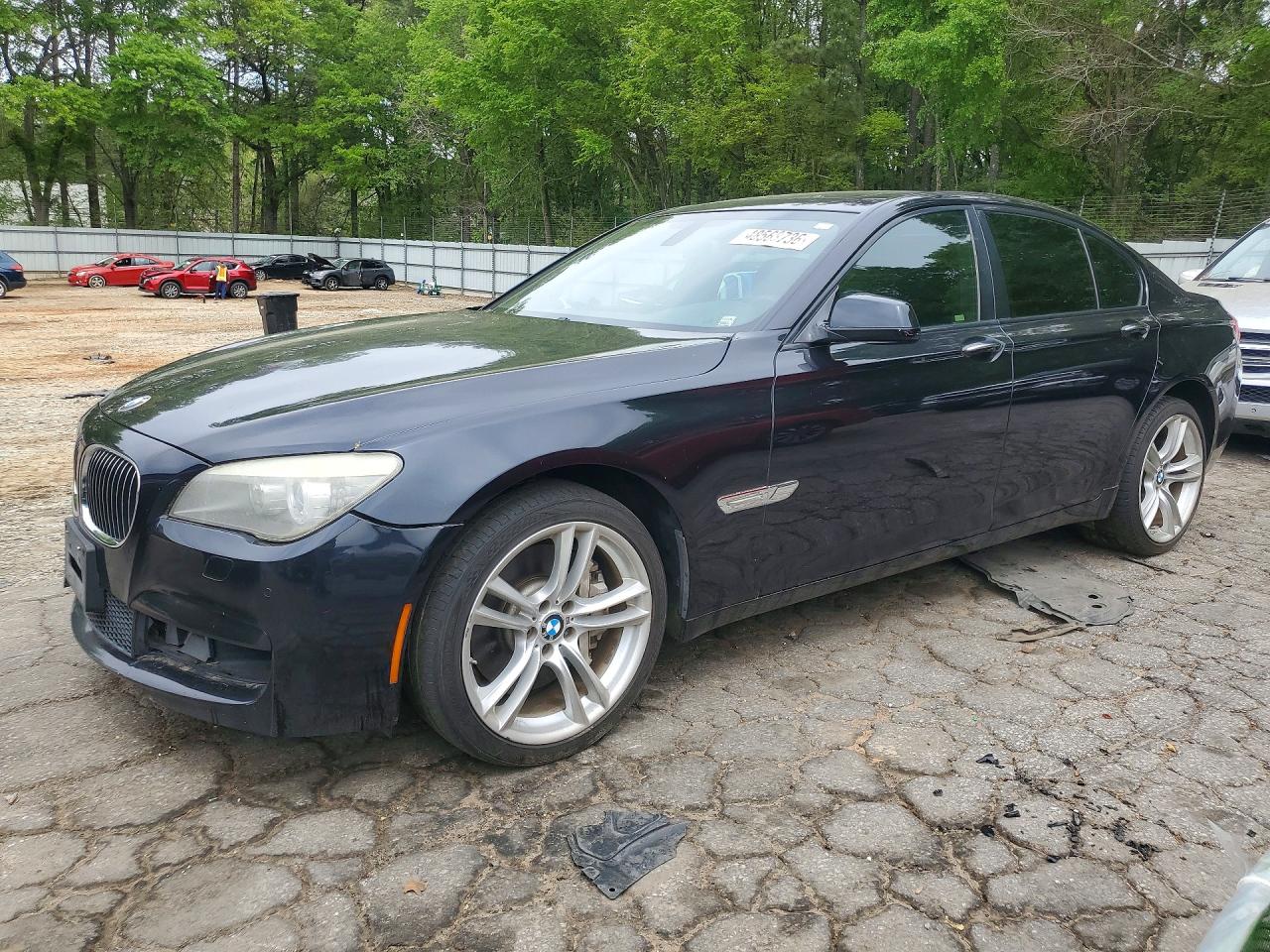 BMW 750 2012