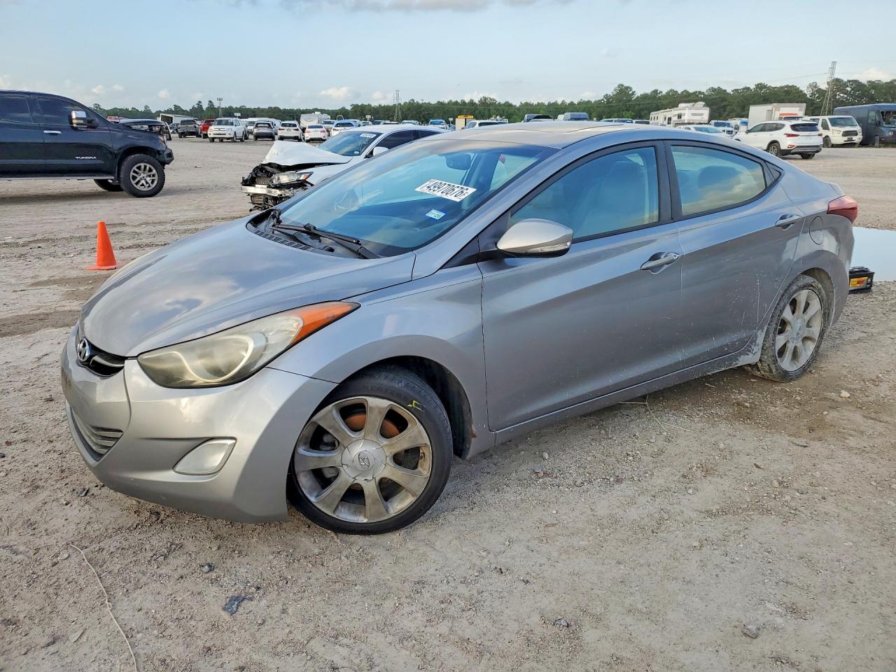 HYUNDAI ELANTRA 2013