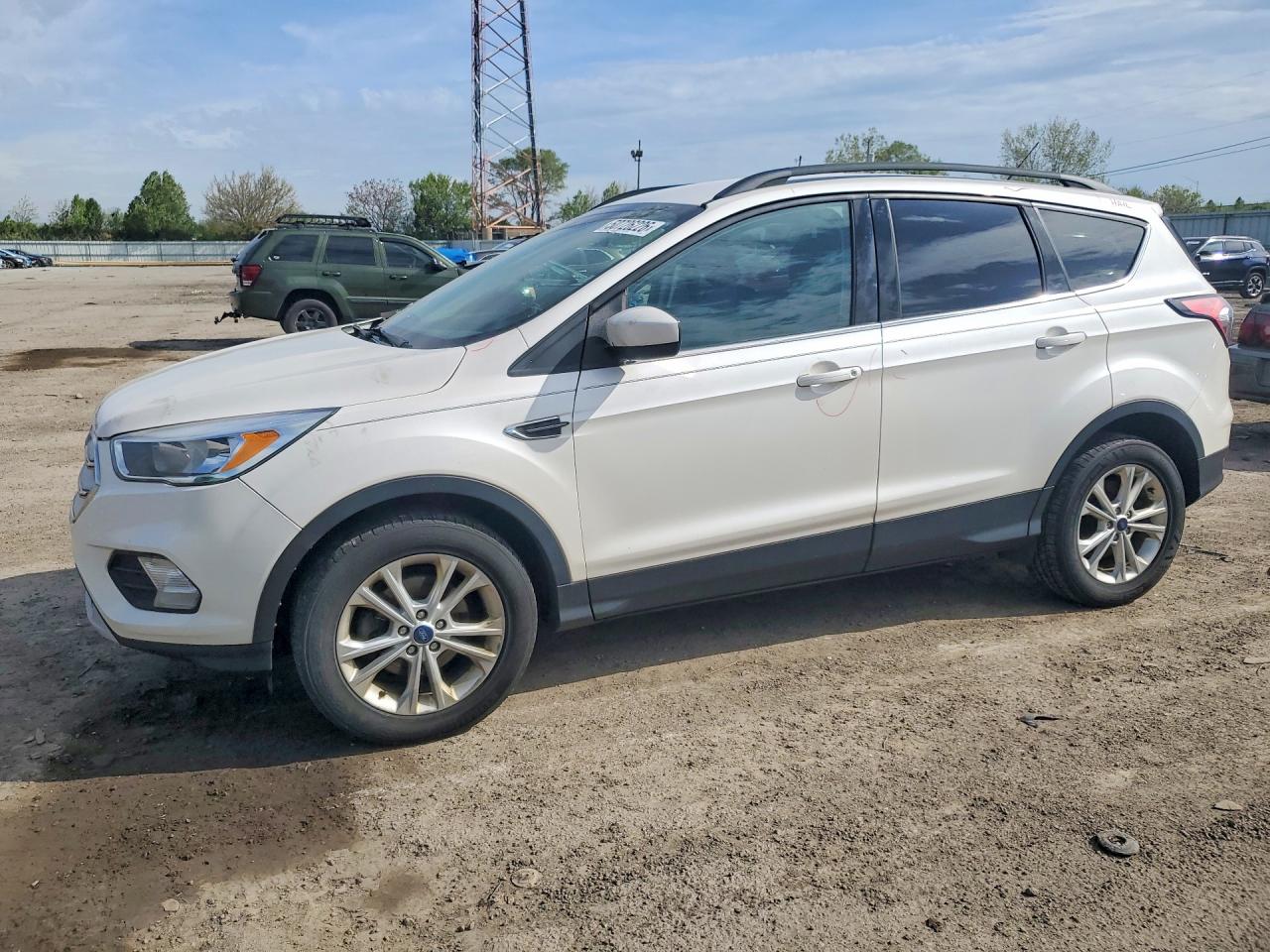 FORD ESCAPE 2018