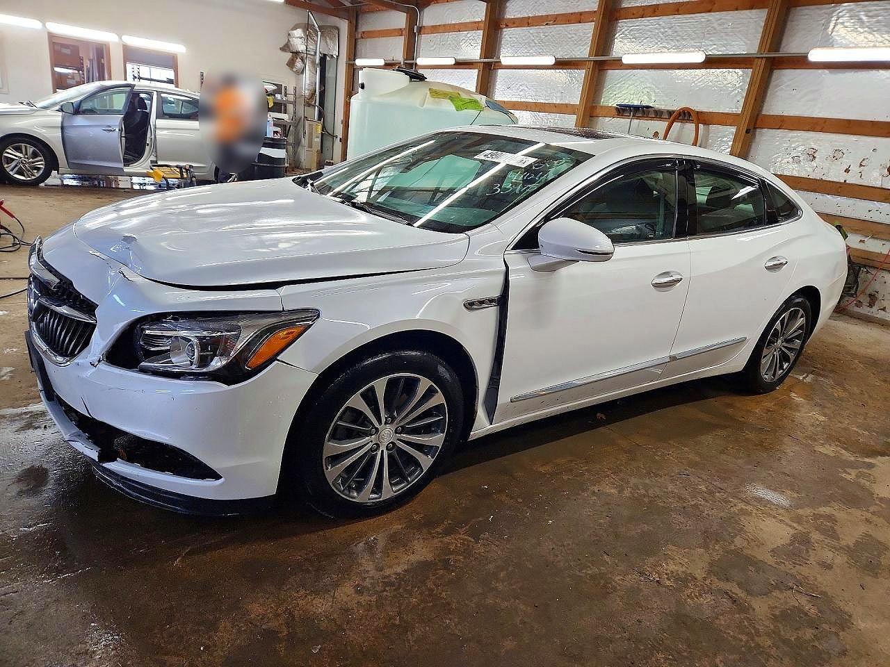 BUICK LACROSSE 2017