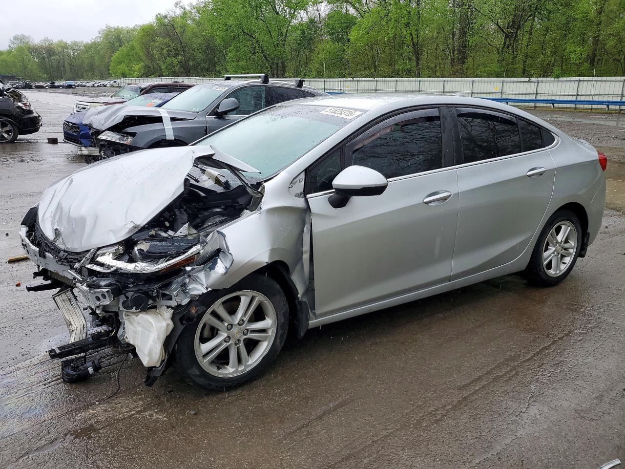 CHEVROLET CRUZE 2017