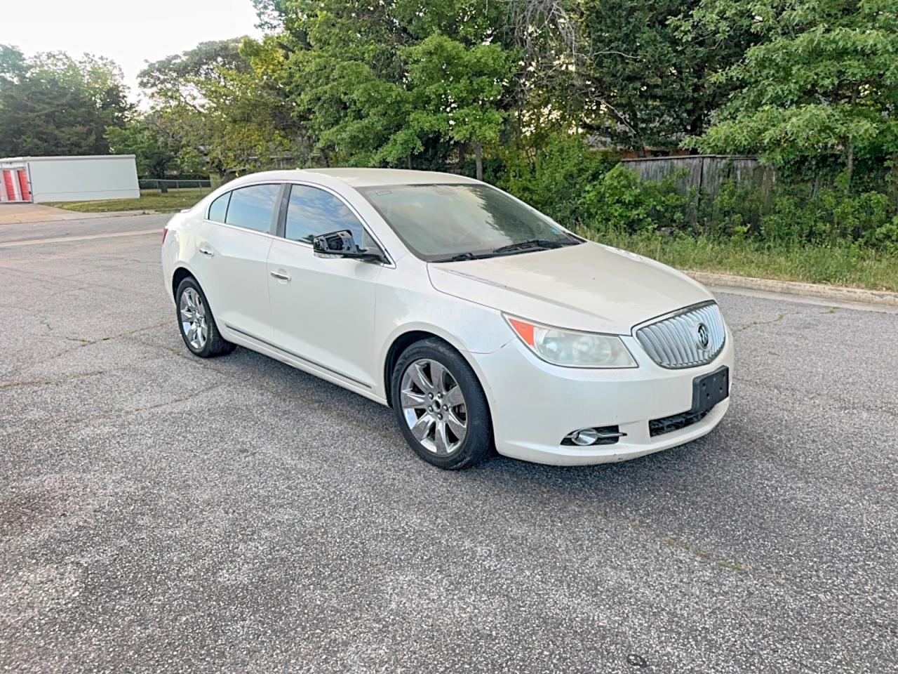 BUICK LACROSSE 2011