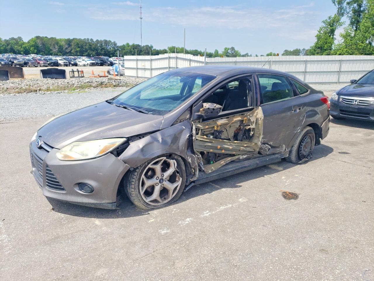 FORD FOCUS 2012