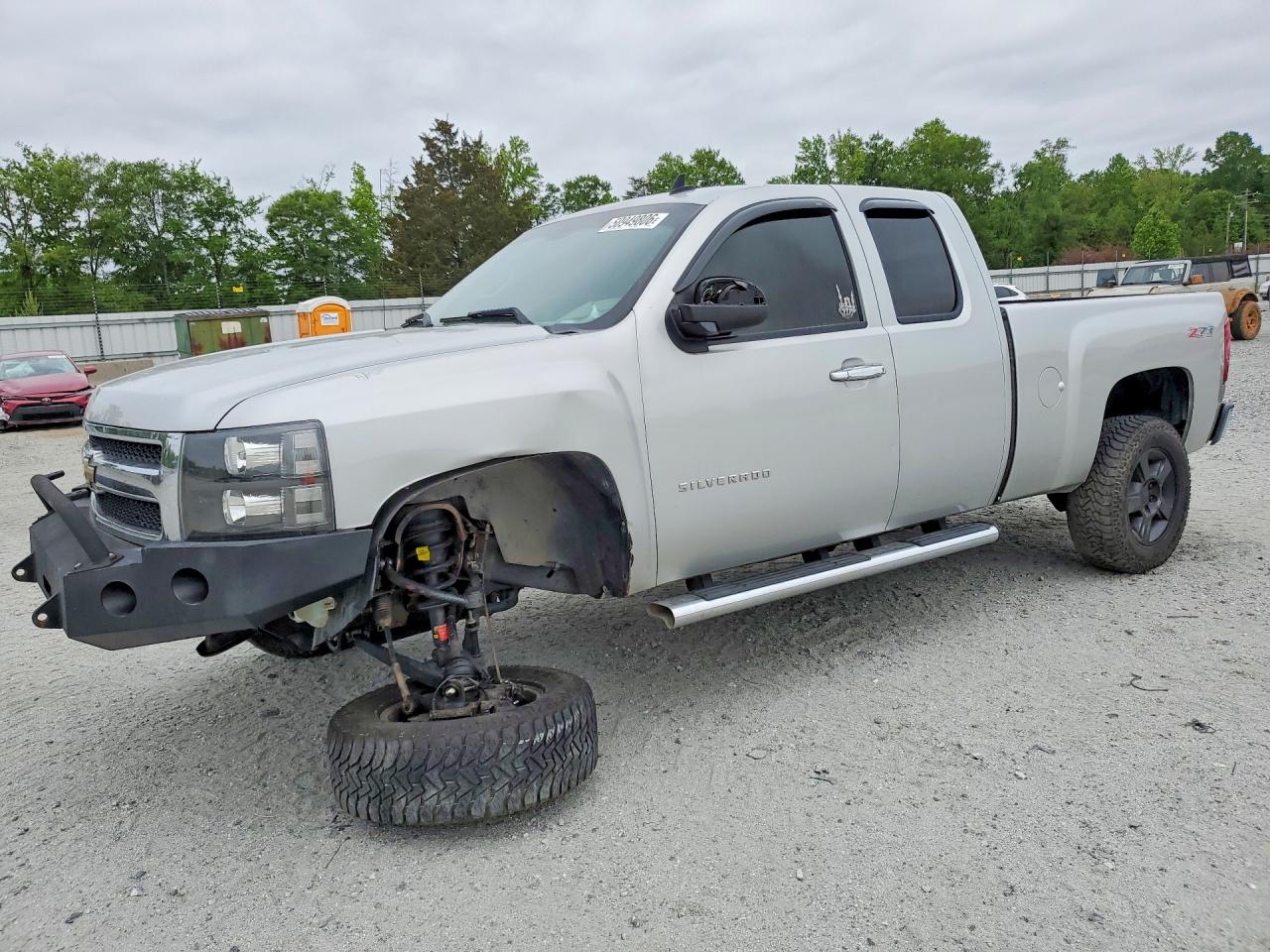 CHEVROLET SILVERADO 2011