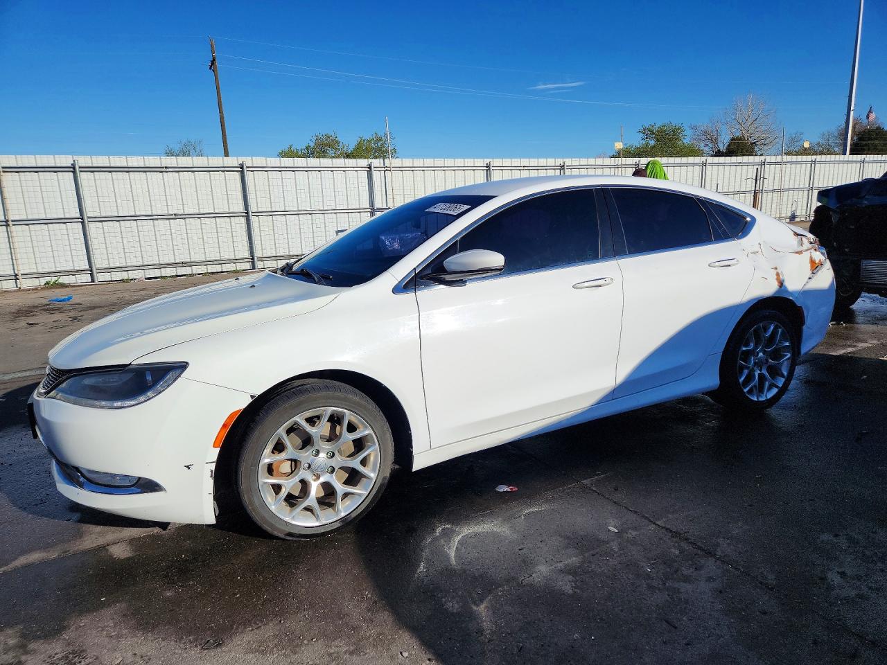 CHRYSLER 200 2016