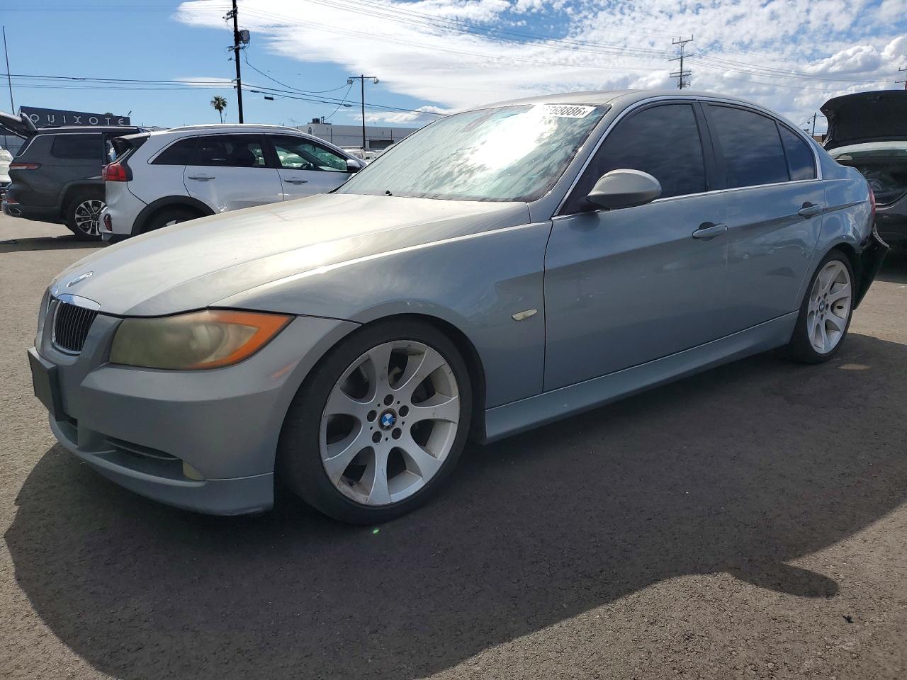 BMW 330 2006
